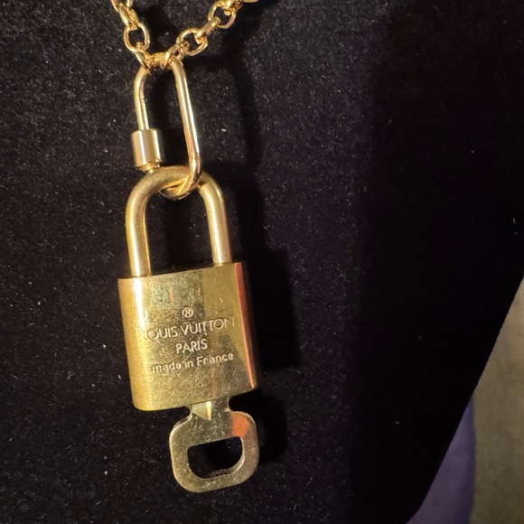 Louis Vuitton 🔐 Lock & Key with Unbranded Fashion Chain, #317, EUC Lock - Picture 3 of 8
